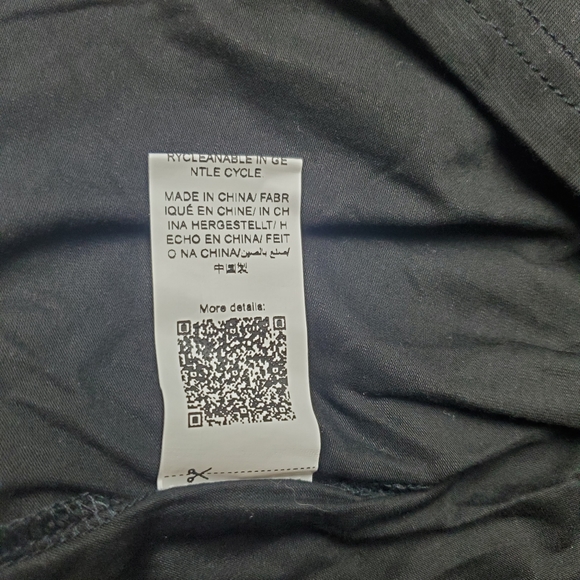 ✨️3/20 Long Sleeve Black Tee Size L - Picture 5 of 5